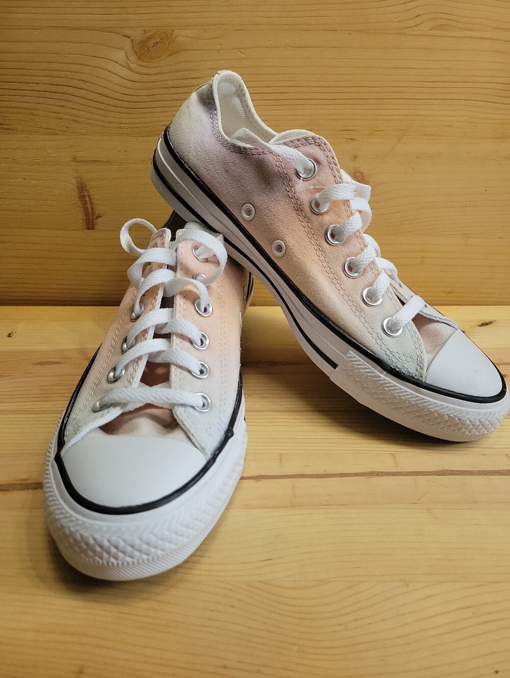 Converse Womens Multicolor Canvas Low Sneakers, Size: 7.5